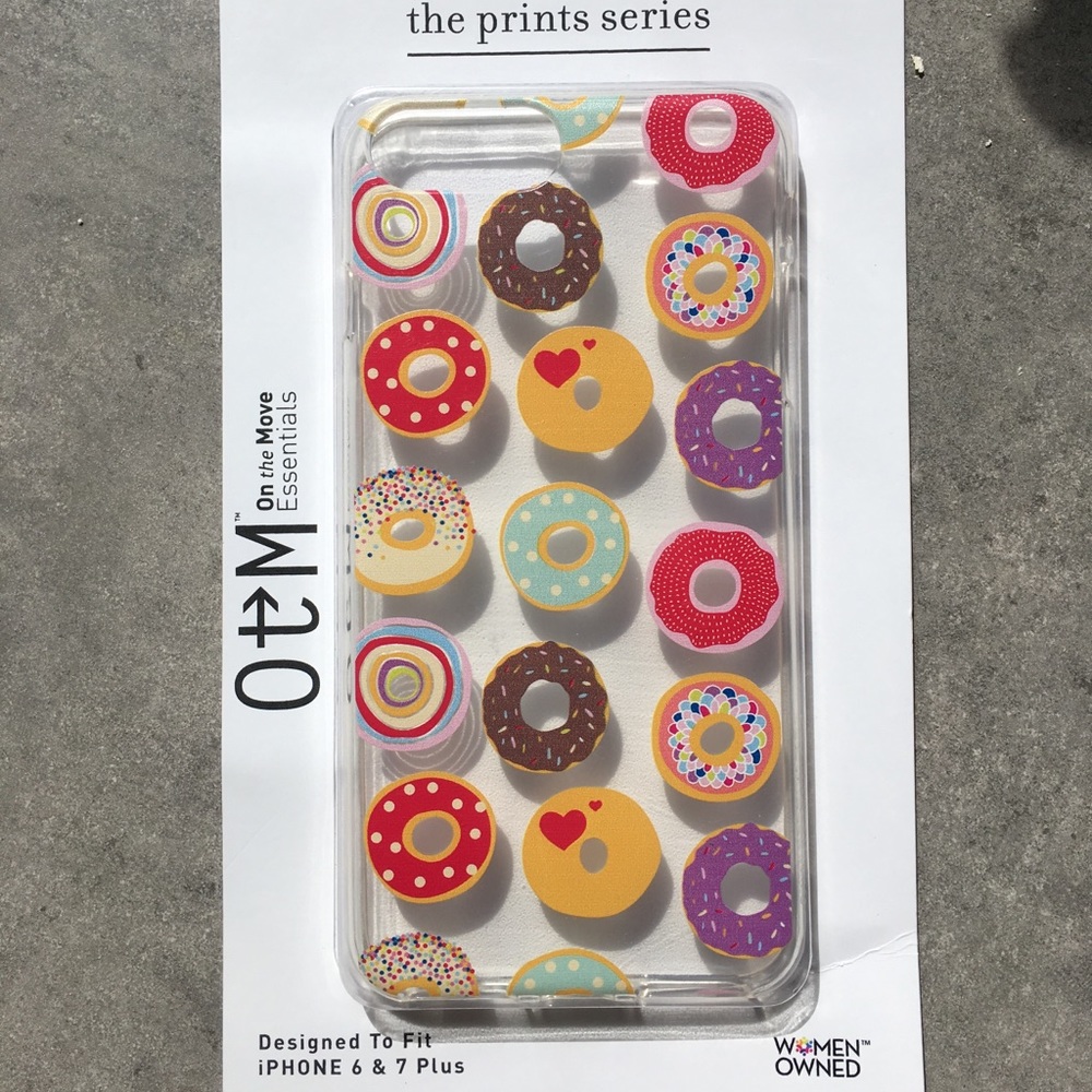 🍩 NIB iPhone 6/7 plus case 🍩